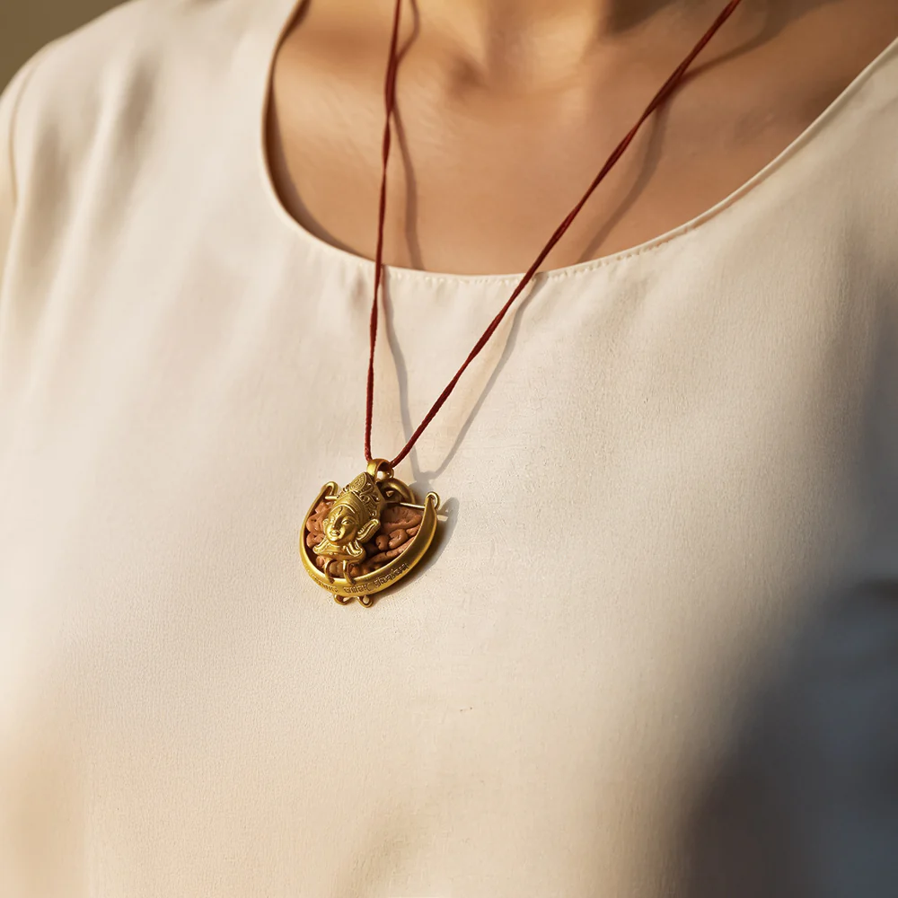 1 Mukhi Rudraksha Pendant with Mantra - Image 5