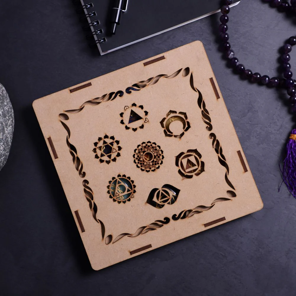 7 Chakra Palm Stone Set - Image 5